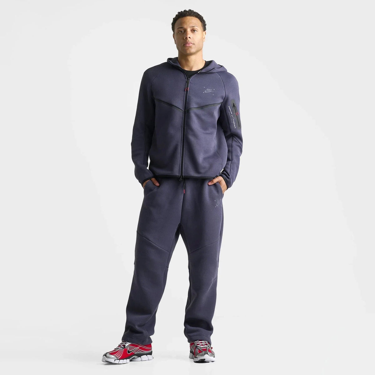 Men's Graphic Fleece Jogger Pants