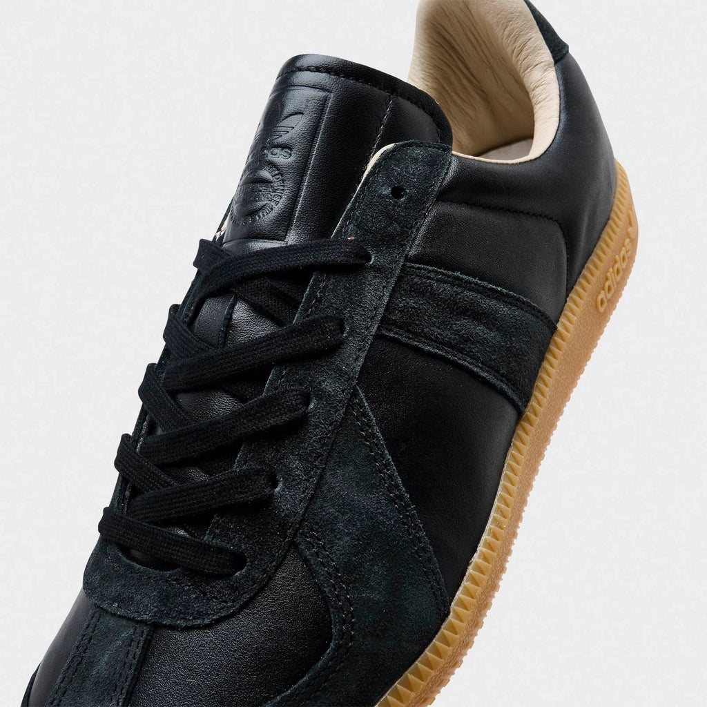 Men's Leather Low-Profile Casual Sneakers