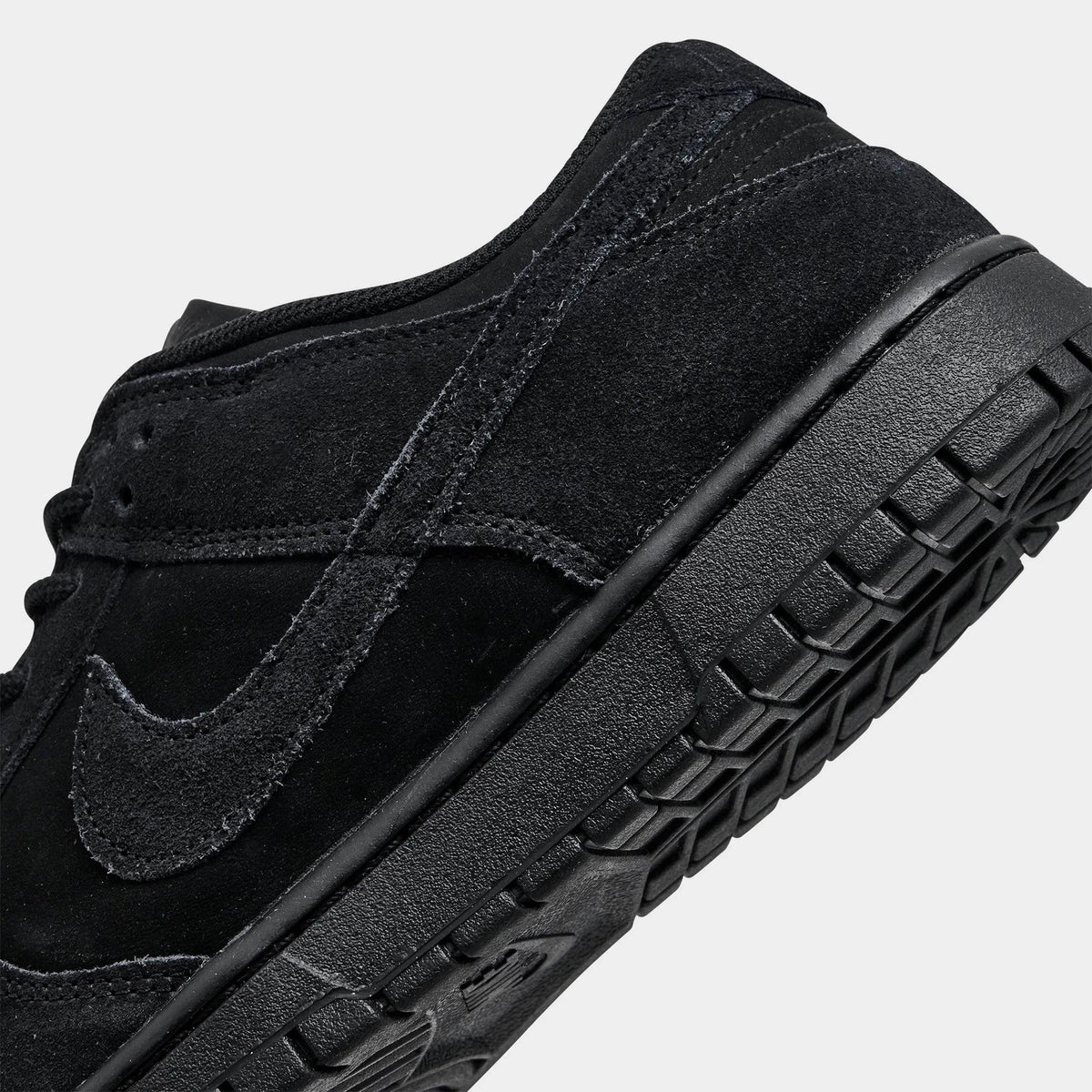 Men's Suede Low-Top Sneakers - Black