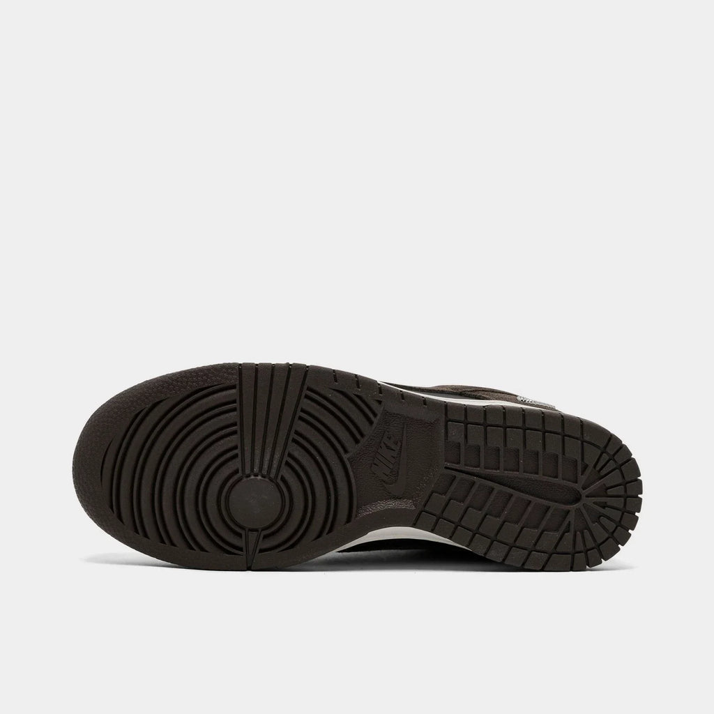 Women's Leather And Suede Low Top Sneaker