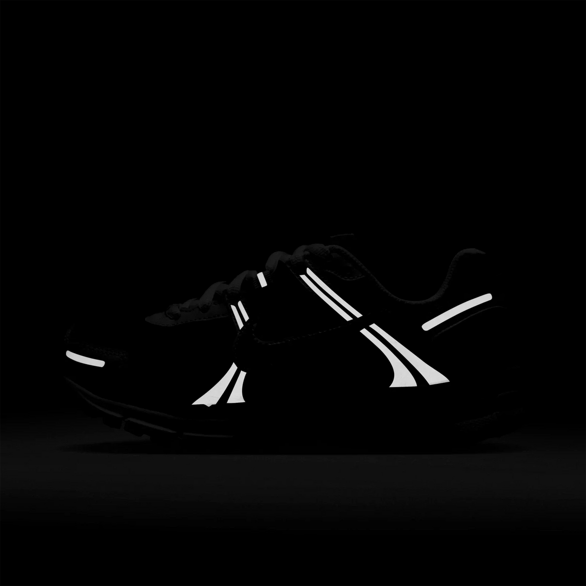 Men's Mesh Retro Running Sneakers - Black