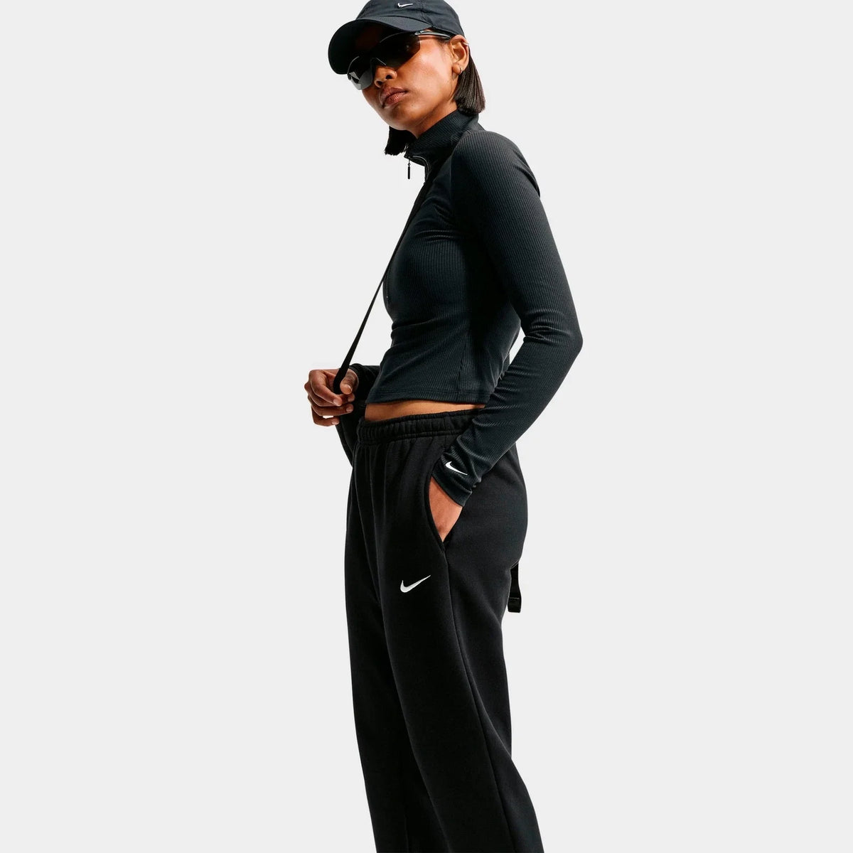 Women's Mid-Rise Fleece Jogger Pants