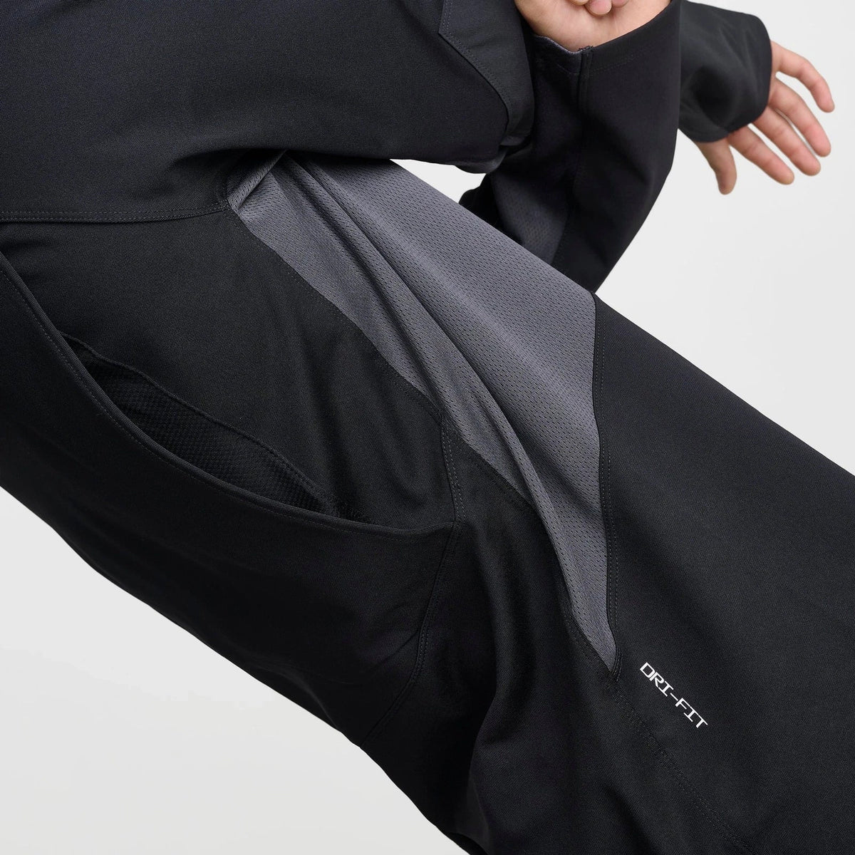 Men's Moisture-Wicking Training Hoodie - Black