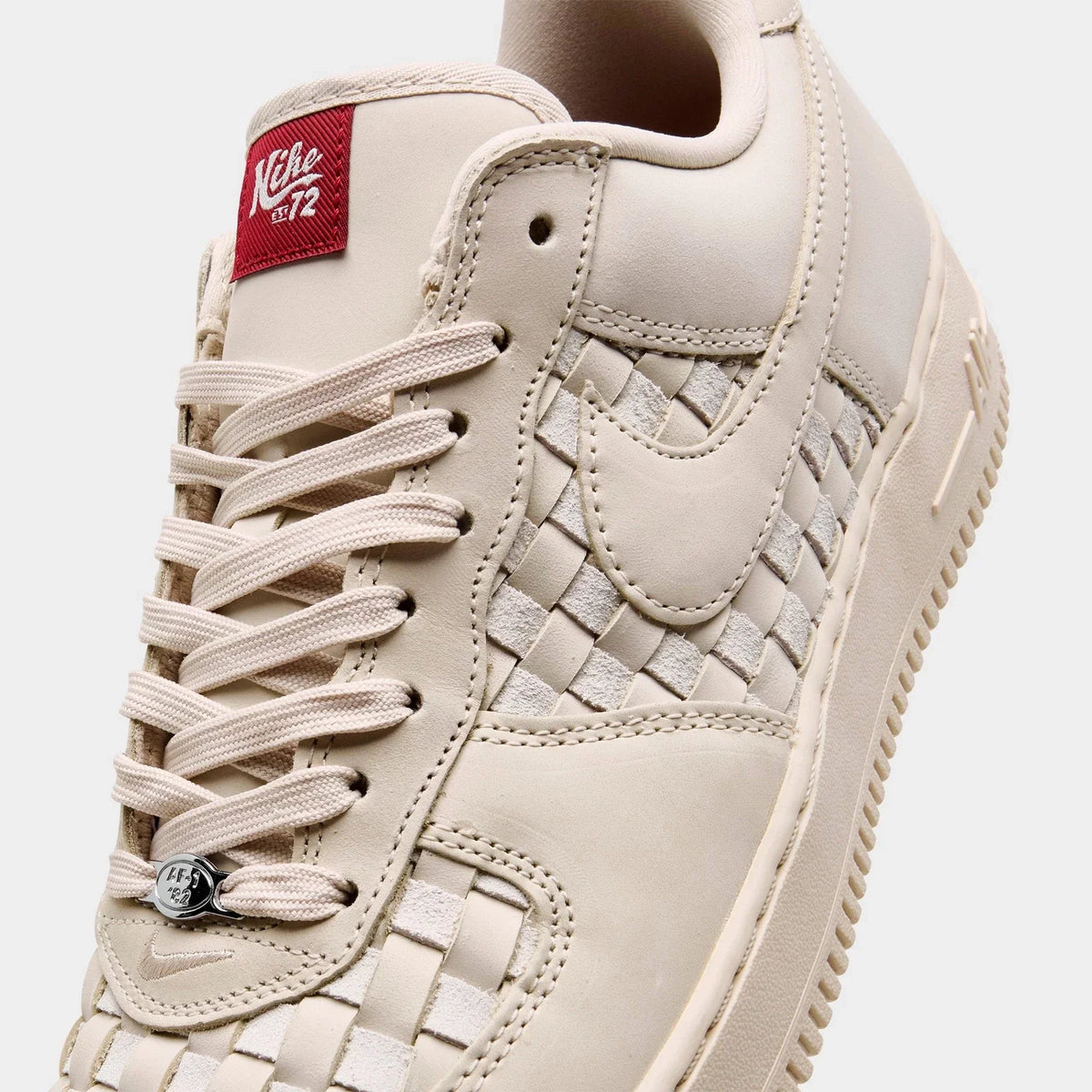 Men's Woven Leather Low Top Casual Sneaker