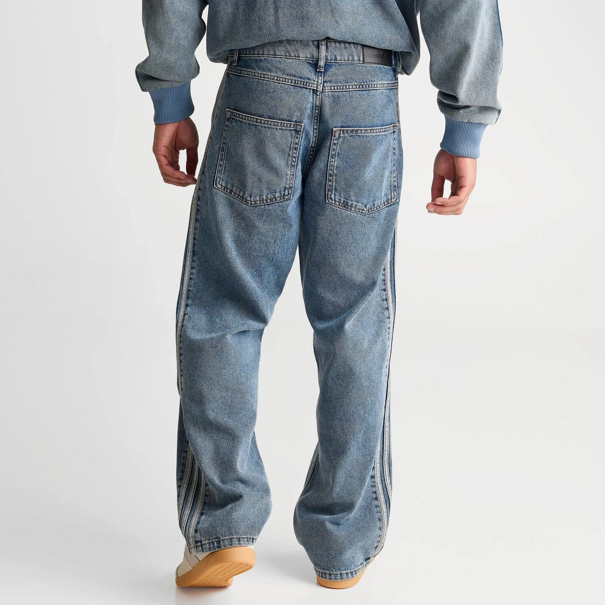 Men's Mid-Rise Straight Denim Jeans