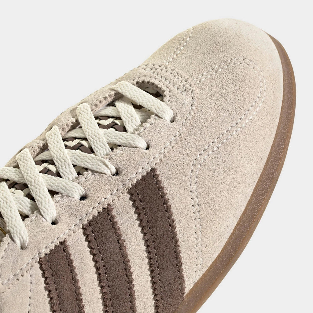 Women's Leather Low-Profile Casual Sneakers