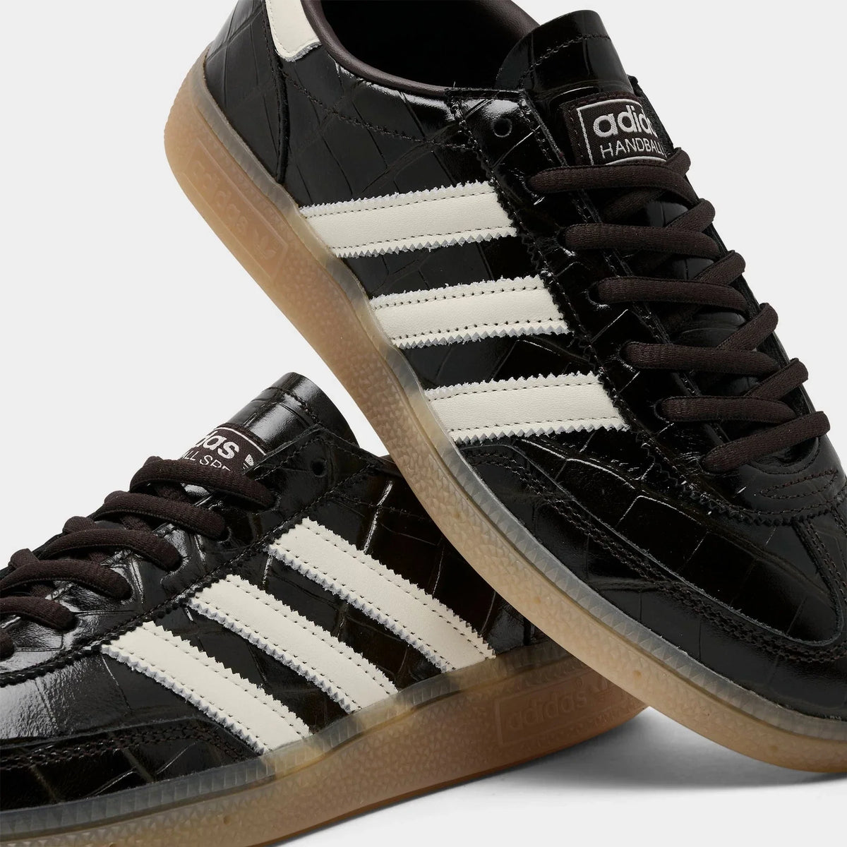 Women's Suede Low-Top Casual Sneakers