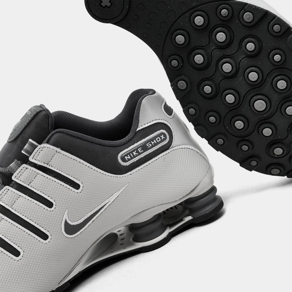 Men's Column-Cushioned Casual Sneakers