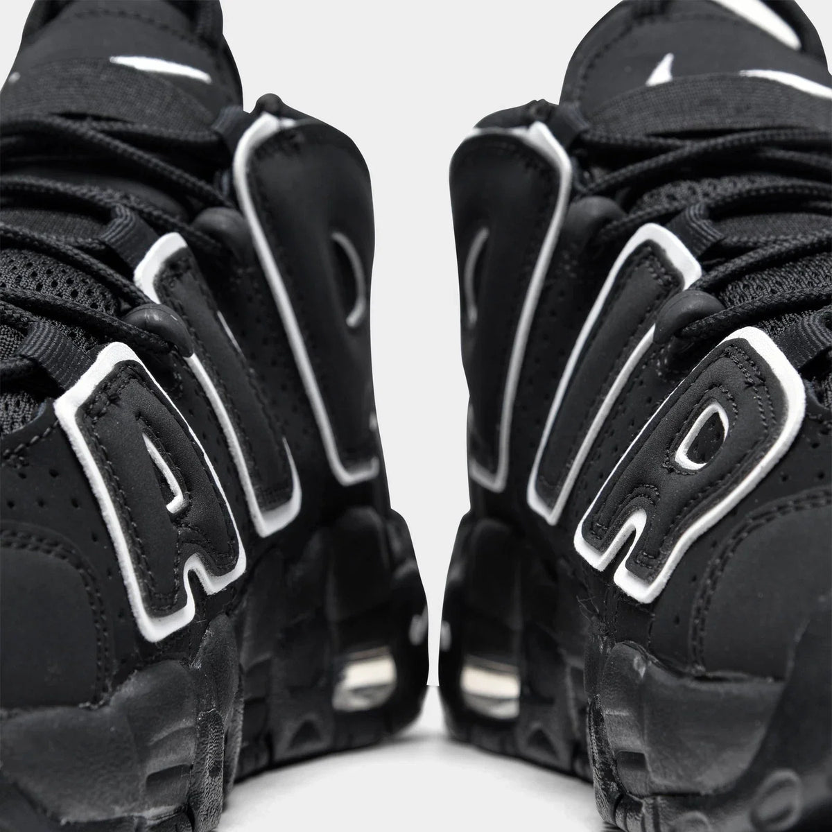 Big Kids' Leather Basketball Sneakers