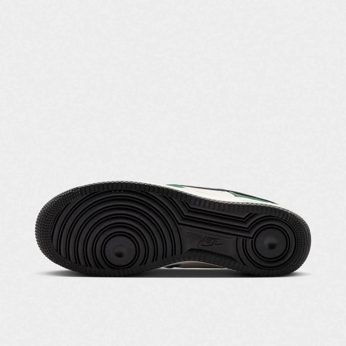 Men's Tumbled Leather Low Top Sneaker