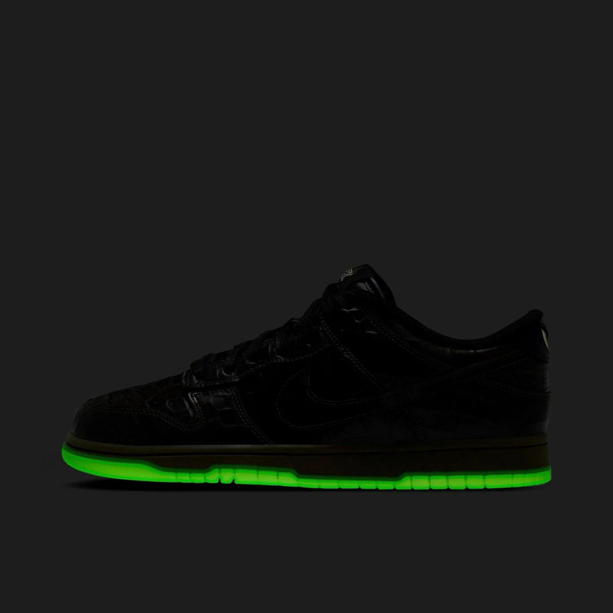 Men's Suede Low Top Sneakers - Green