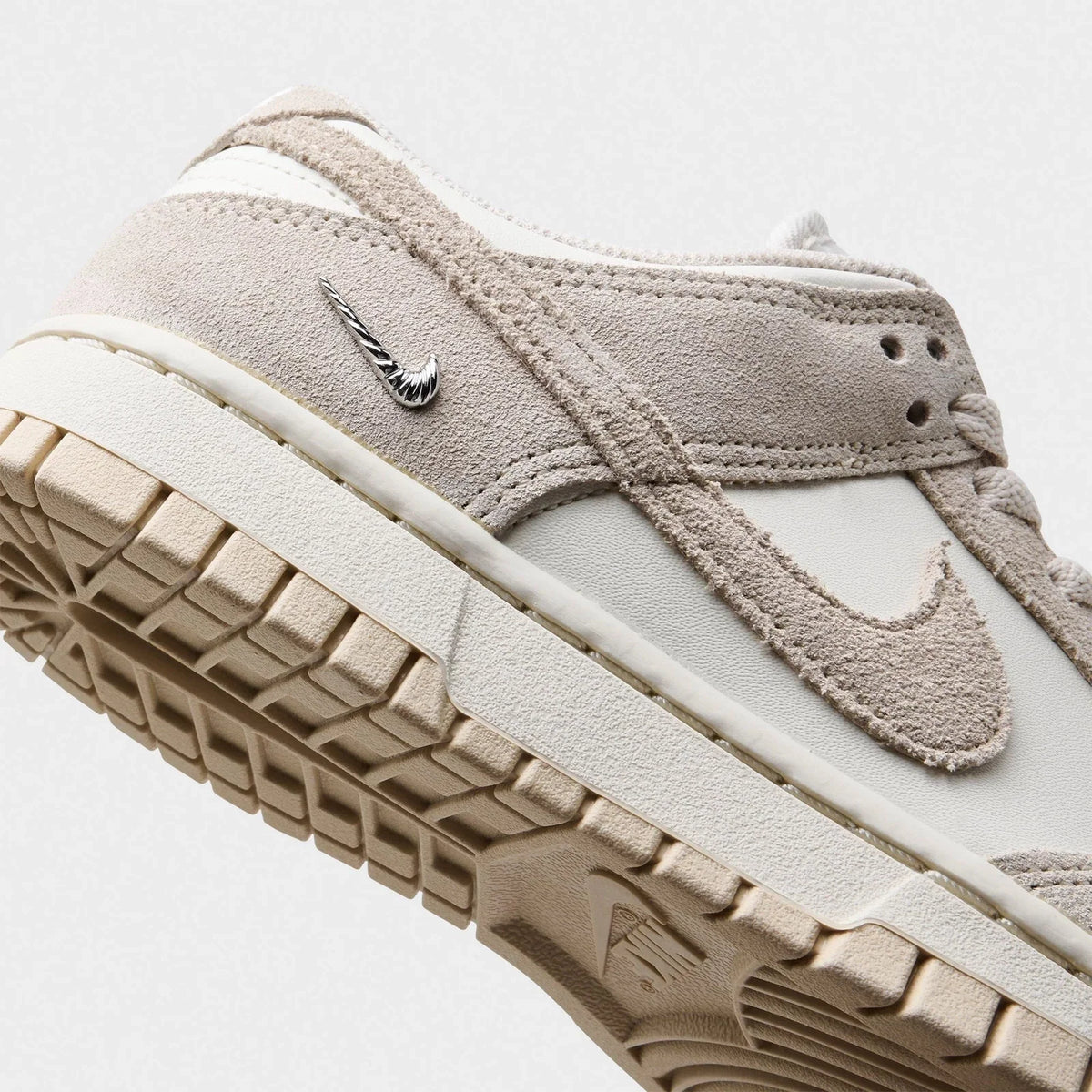Women's Leather And Suede Low-Top Sneakers