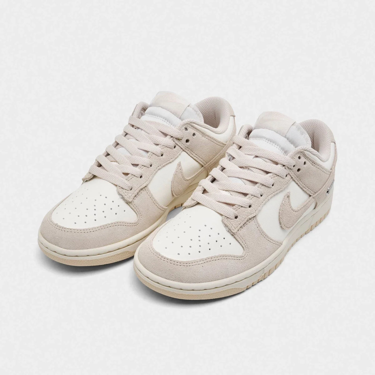 Women's Leather And Suede Low-Top Sneakers