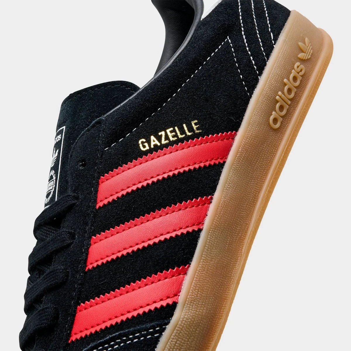 Men's Suede Low-Top Sneaker