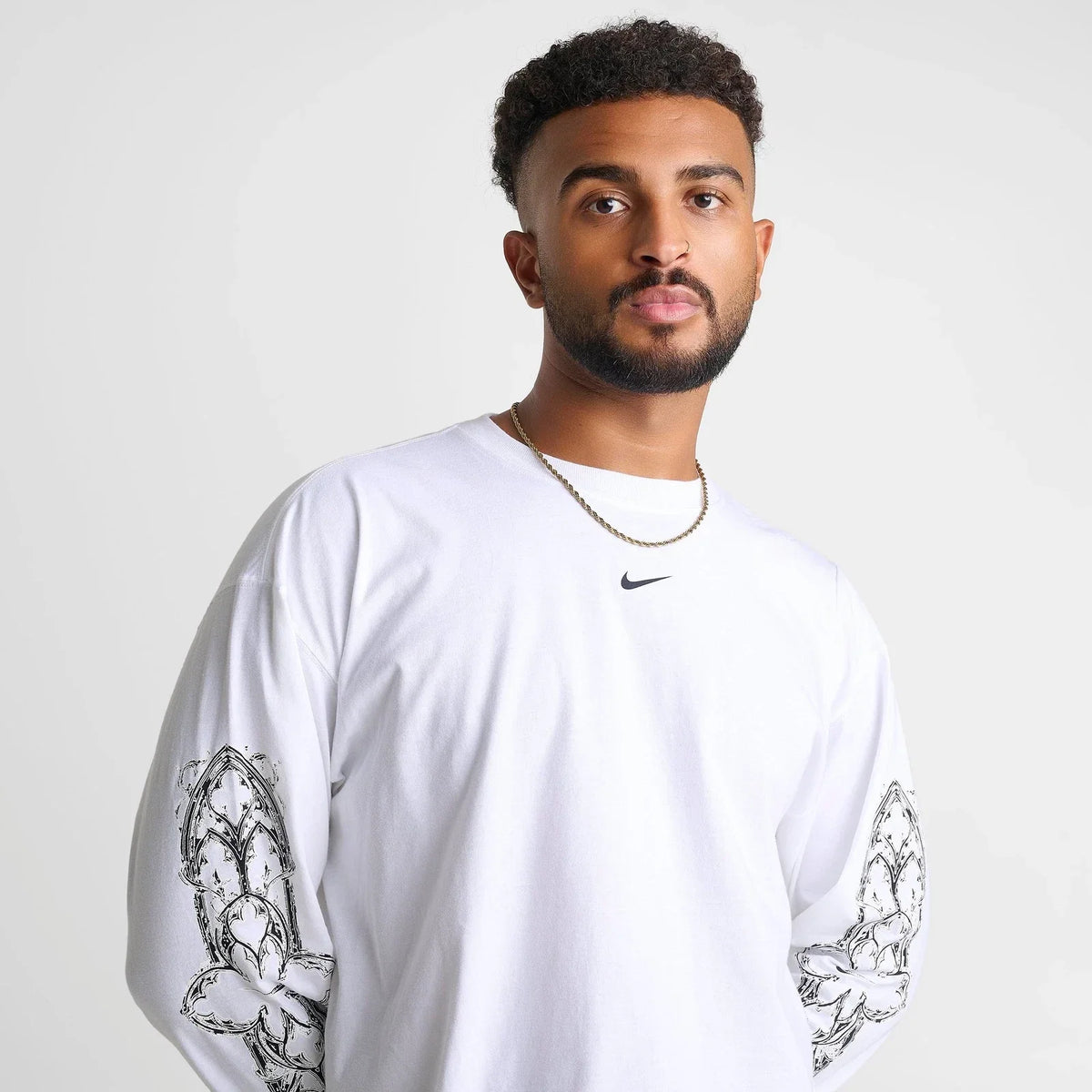 Men's Loose-Fit Graphic Long-Sleeve Tee