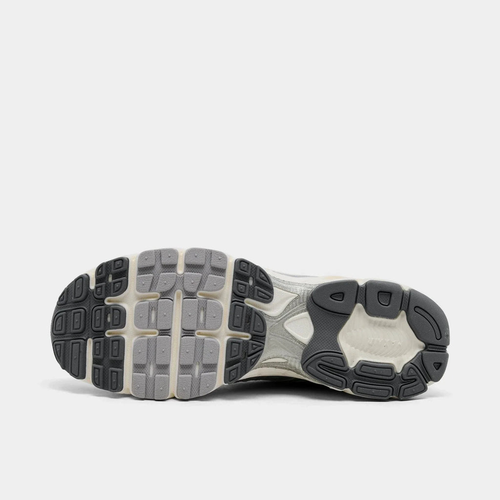 Men's Mesh Casual Sneakers - Gray