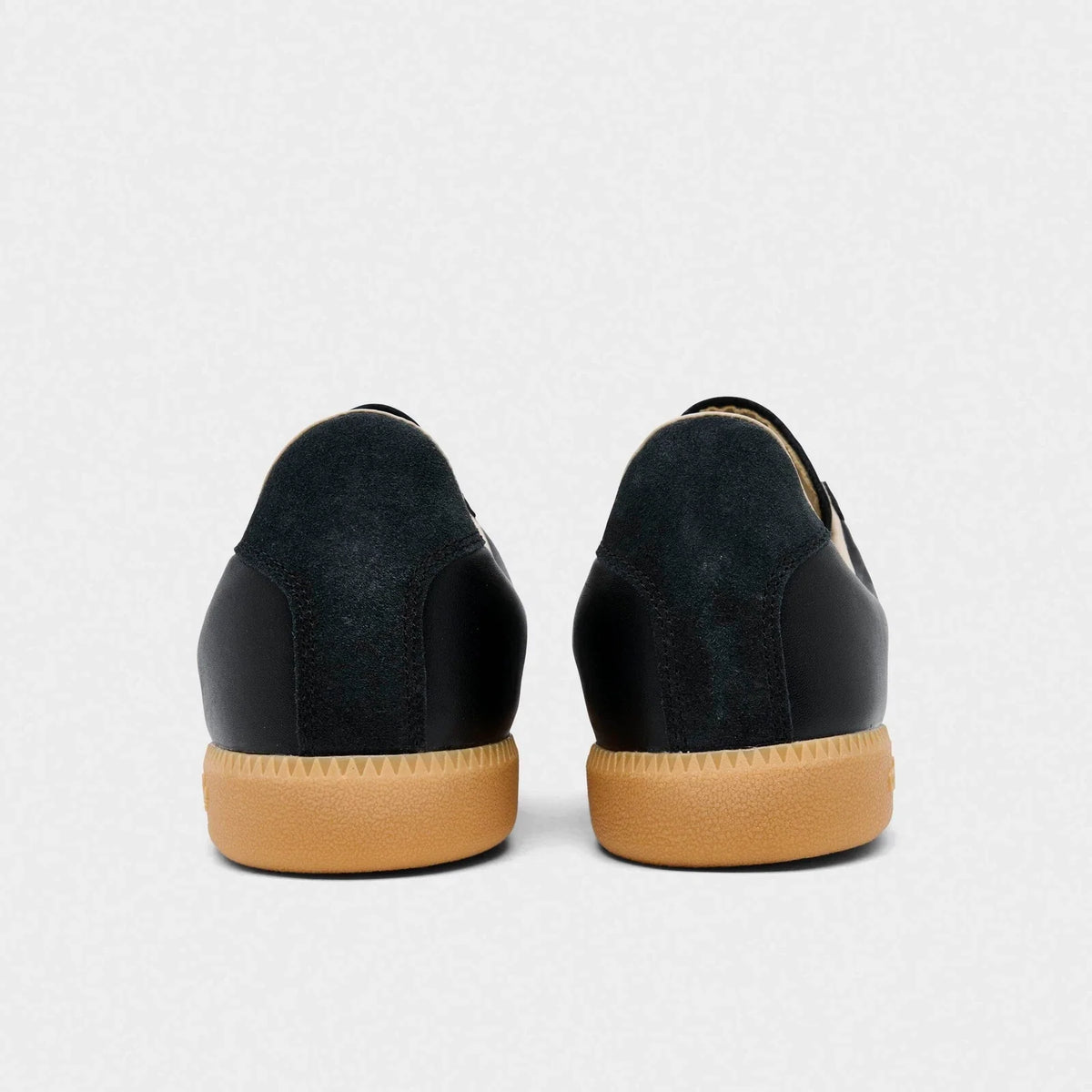 Men's Leather Low-Profile Casual Sneakers