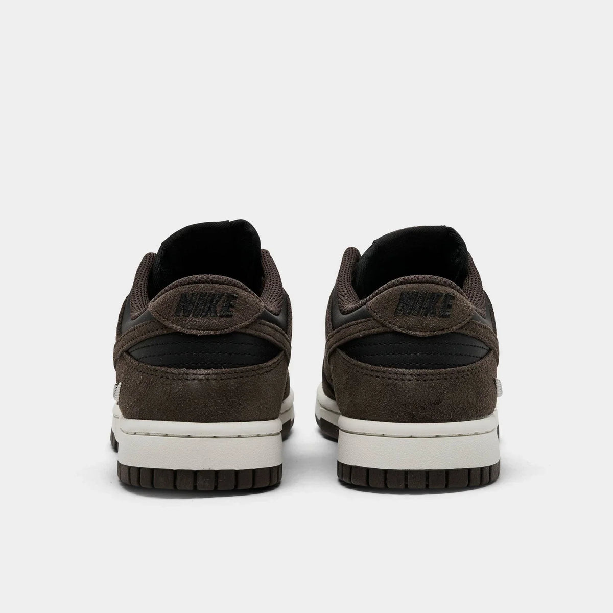 Women's Leather And Suede Low Top Sneaker