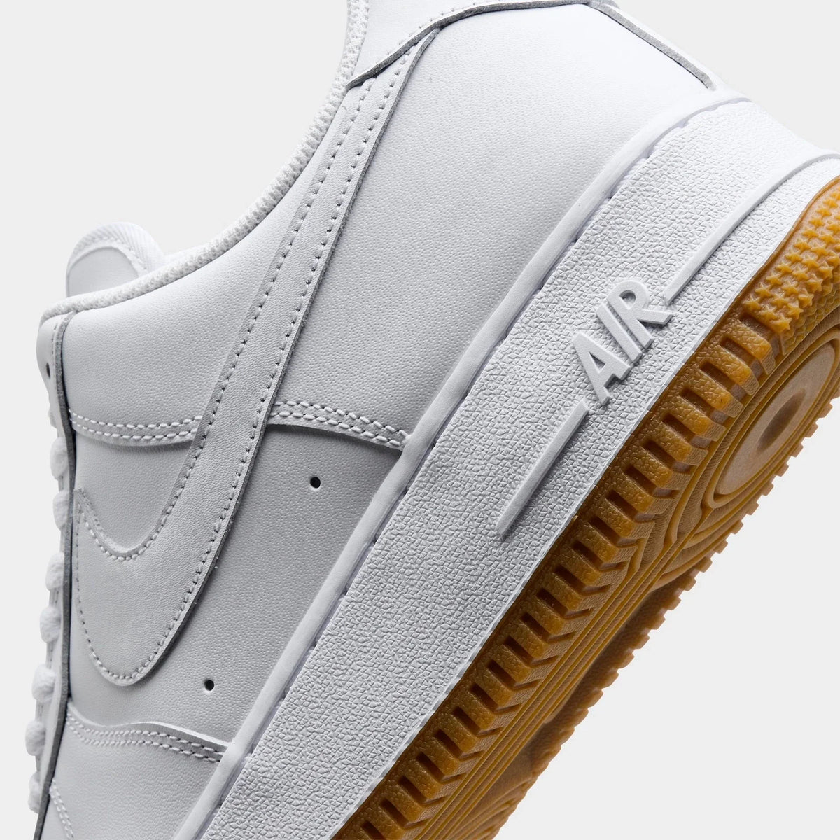 Men's Leather Low-Top Sneakers With Gum Sole