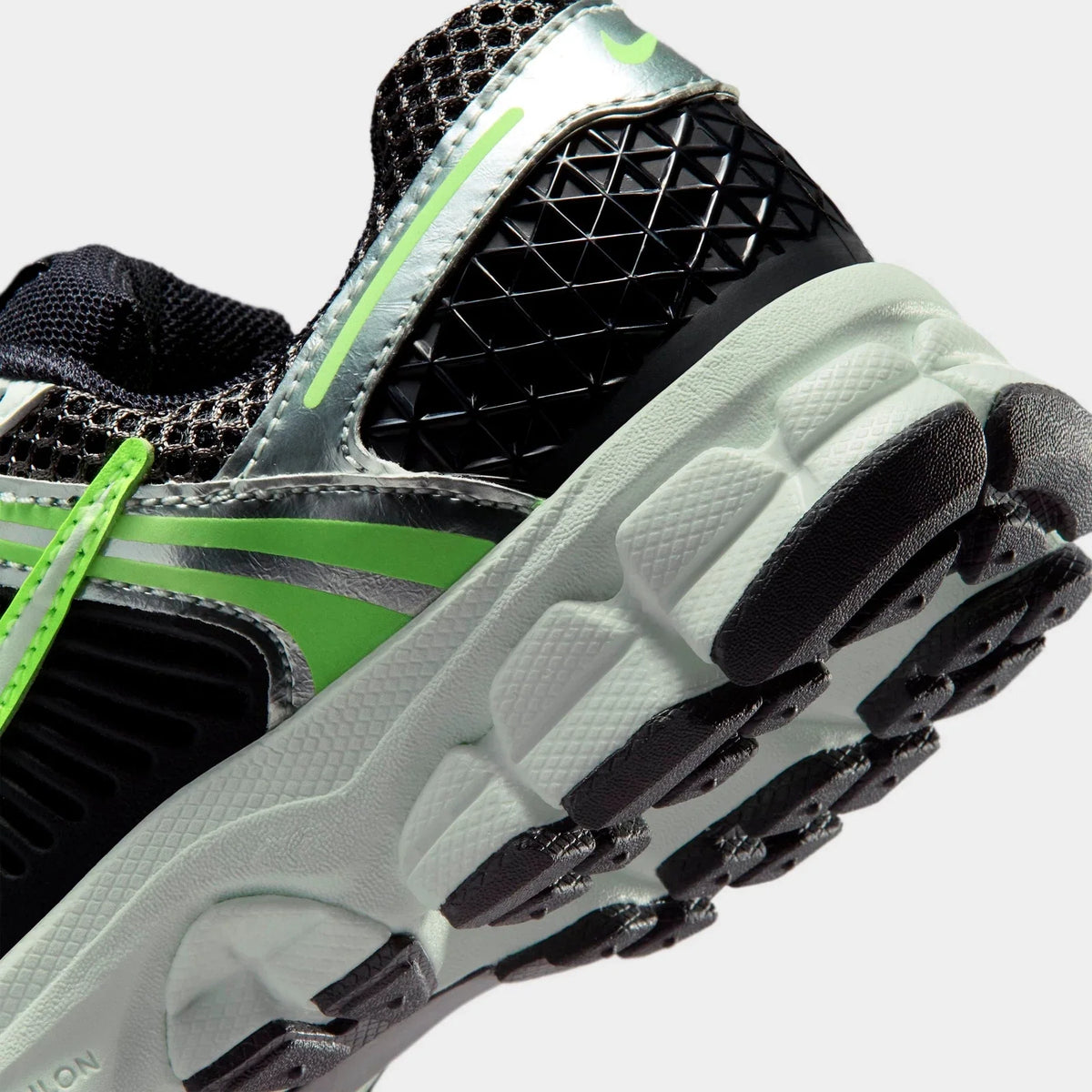 Kids' Mesh and Synthetic Sneakers - Gray